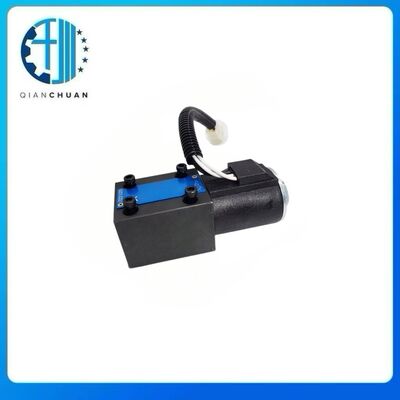Komatsu FD10-18-20 FD20/25-17 FD20H/25H-16 FD20N/25N-16 FD30-16 Forklift yedek parçaları için solenoid valfi 3EB-15-58611